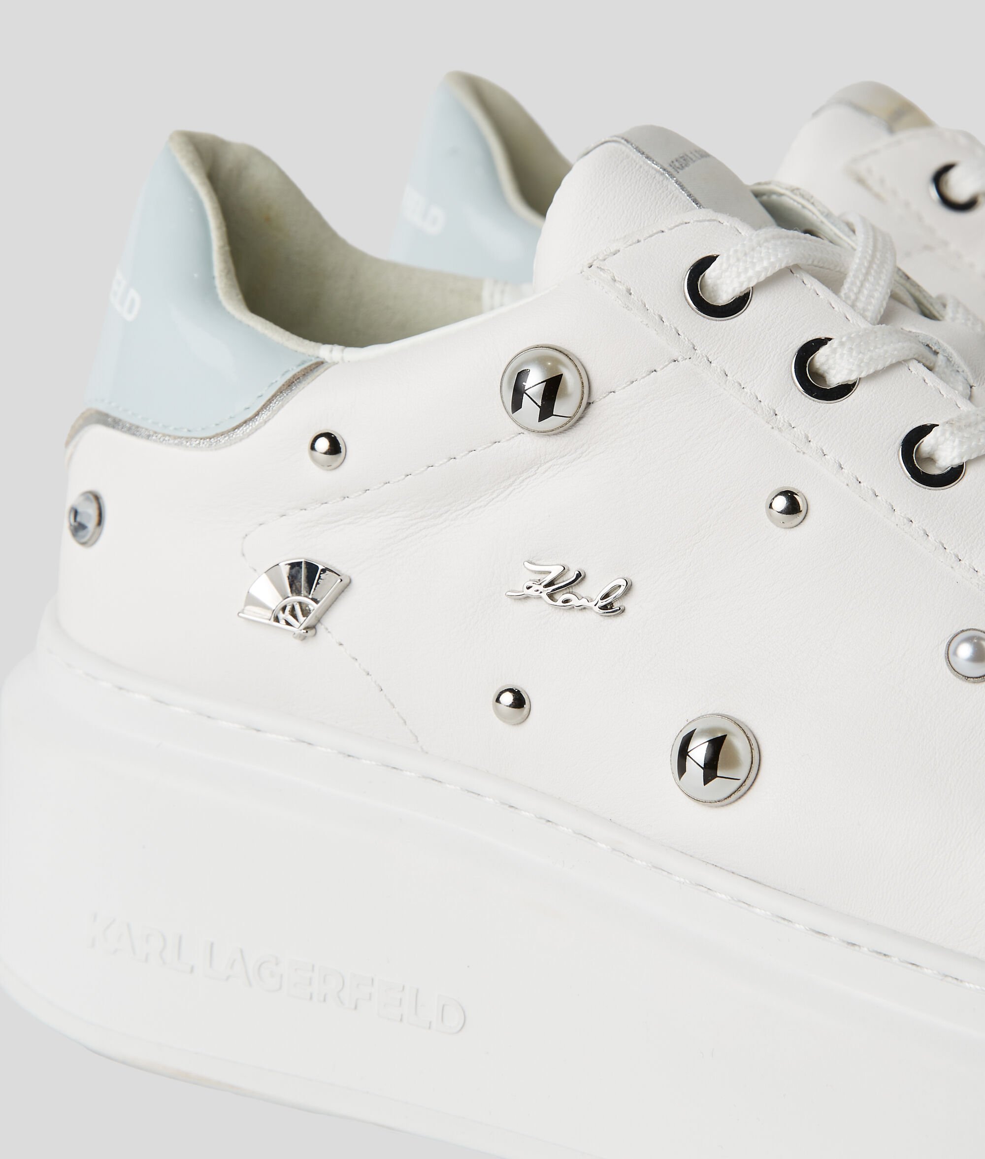 (image for) Cute Exclusive KARL Charm Leather Trainers